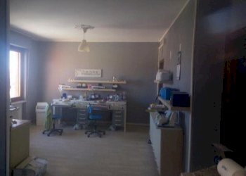 3.jpg - Locale Commerciale Via Scuole Medie 5, Carrù - foto 3