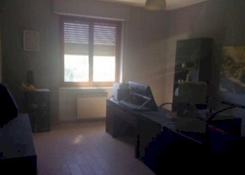 5.jpg - Locale Commerciale Via Scuole Medie 5, Carrù - foto 5