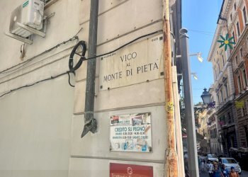 IMG_1867.jpg - Trilocale Vico al Monte di Pietà 6, Genova - foto 11