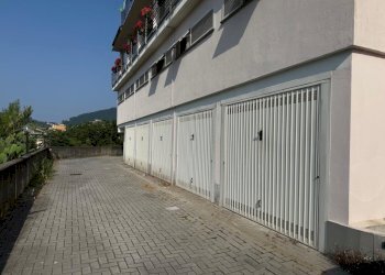 WhatsApp Image 2025-07-05 at 11.23.19 (2).jpg - Box Via Giovanni Trossarelli 47R, Genova (zona Struppa) - foto 6