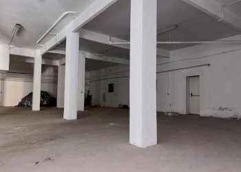 IMG_1324.jpg - Warehouse Via Giovanni Trossarelli 49 R, Genova (neighborhood Struppa) - photo 3