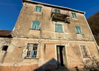 IMG_7583.jpg - Casa indipendente Salita Chiappa di Struppa 20, Genova (zona Staglieno) - foto 7