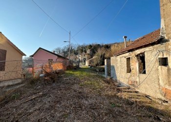IMG_7582.jpg - Casa indipendente Salita Chiappa di Struppa 20, Genova (zona Staglieno) - foto 8