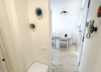 13 11.21.27.jpeg - Monolocale Lavagna - foto 12