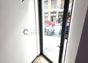 IMG_9058.jpg - Locale Commerciale via sagarriga visconti  88, Bari - foto 8