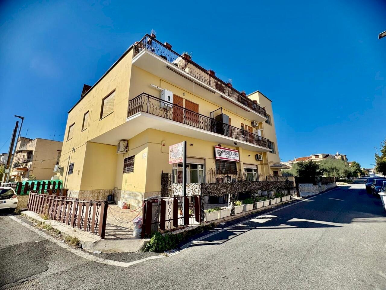 2.jpeg - Locale Commerciale Via di Colle Fiorito 92, Guidonia Montecelio - foto 2