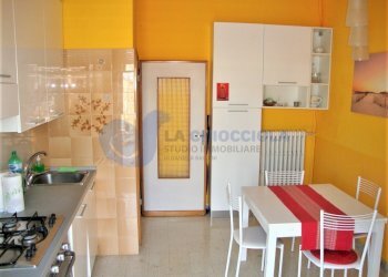 cucina 2.jpg - Attico Via del Pratello, Bologna (zona Centro Storico) - foto 13