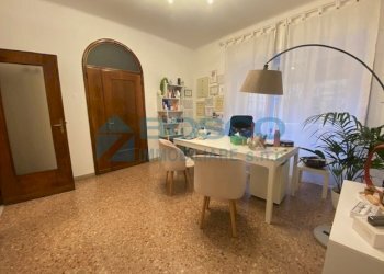 8.jpg - Office via Tolone 14, La Spezia - photo 1