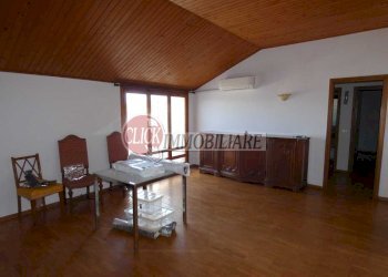 P1090568.JPG - Quadrilocale Borgo San Lorenzo - foto 2