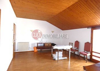 P1090576.JPG - Quadrilocale Borgo San Lorenzo - foto 4