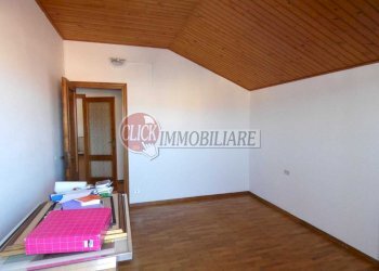 P1090582.JPG - Quadrilocale Borgo San Lorenzo - foto 11