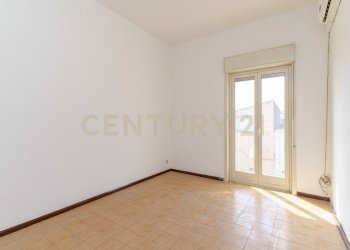 DSC06849.jpg - Appartamento Piazza Umberto I 12, Motta Sant'Anastasia - foto 4