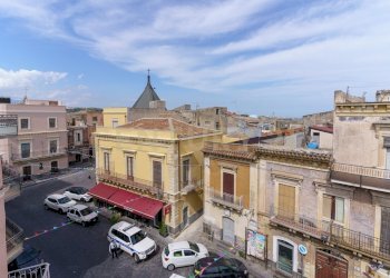 DSC06878.jpg - Appartamento Piazza Umberto I 12, Motta Sant'Anastasia - foto 18