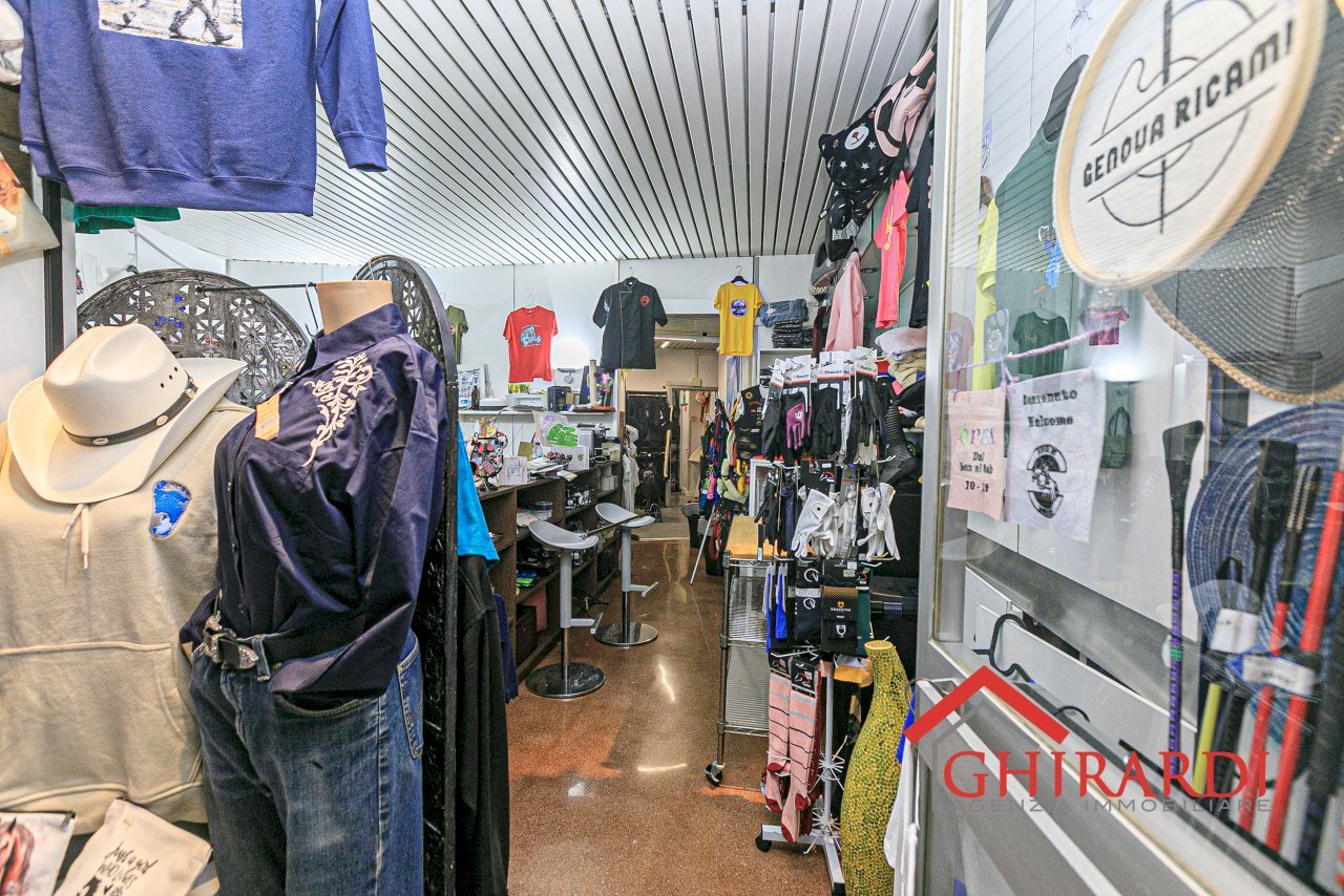 1.0 INGRESSO.jpg - Abbigliamento - Intimo VICO CAMPETTO 3/5 R, Genova - foto 2