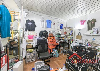 2.1 LOCAL.jpg - Abbigliamento - Intimo VICO CAMPETTO   3/5 R, Genova - foto 5