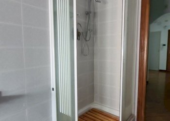 5.2 bagno 1.jpg - Appartamento VIA GIAN PIETRO SERY 14A, Genova (zona Sestri Ponente) - foto 13