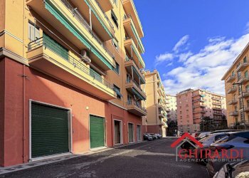 10.1 edificio.jpg - Appartamento VIA GIAN PIETRO SERY 14A, Genova (zona Sestri Ponente) - foto 17