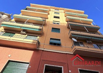 10.2 edificio.jpg - Appartamento VIA GIAN PIETRO SERY 14A, Genova (zona Sestri Ponente) - foto 18