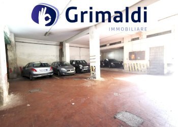 IMG_20251020_105049.jpg - Box Napoli (zona Montecalvario) - foto 5