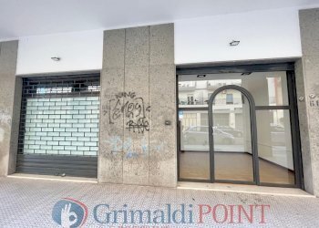 IMG-20251105-WA0014_risultato.jpg - Locale Commerciale Via G. D'Annunzio 61, Lecce - foto 1