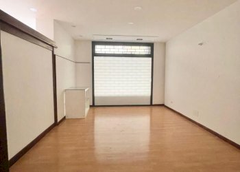 IMG-20251105-WA0010_risultato.jpg - Locale Commerciale Via G. D'Annunzio 61, Lecce - foto 10