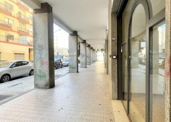 IMG-20251105-WA0015_risultato.jpg - Locale Commerciale Via G. D'Annunzio 61, Lecce - foto 14