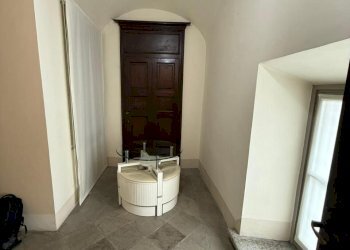 11.jpg - Two-room apartment Via Santa Maria, Torino (neighborhood Quadrilatero Romano) - photo 7