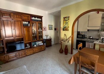 WhatsApp Image 2025-10-07 at 14.46.02 (3).jpeg - Four-room apartment La Spezia - photo 3