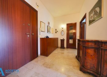 corridoio - Quadrilocale Via Veneto 116, Taranto - foto 3