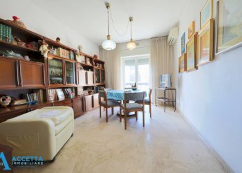 camera da letto - Quadrilocale Via Veneto 116, Taranto - foto 10