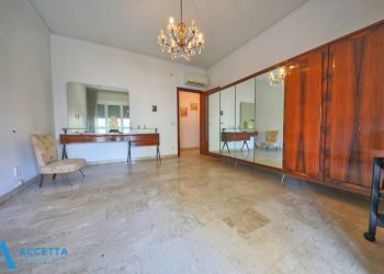 camera da letto - Quadrilocale Via Veneto 116, Taranto - foto 16