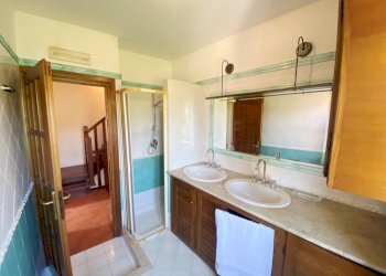 IMG_6340 (Large).jpg - Villa Trifamiliare Via della Resistenza 71, Castelnuovo Magra - foto 8