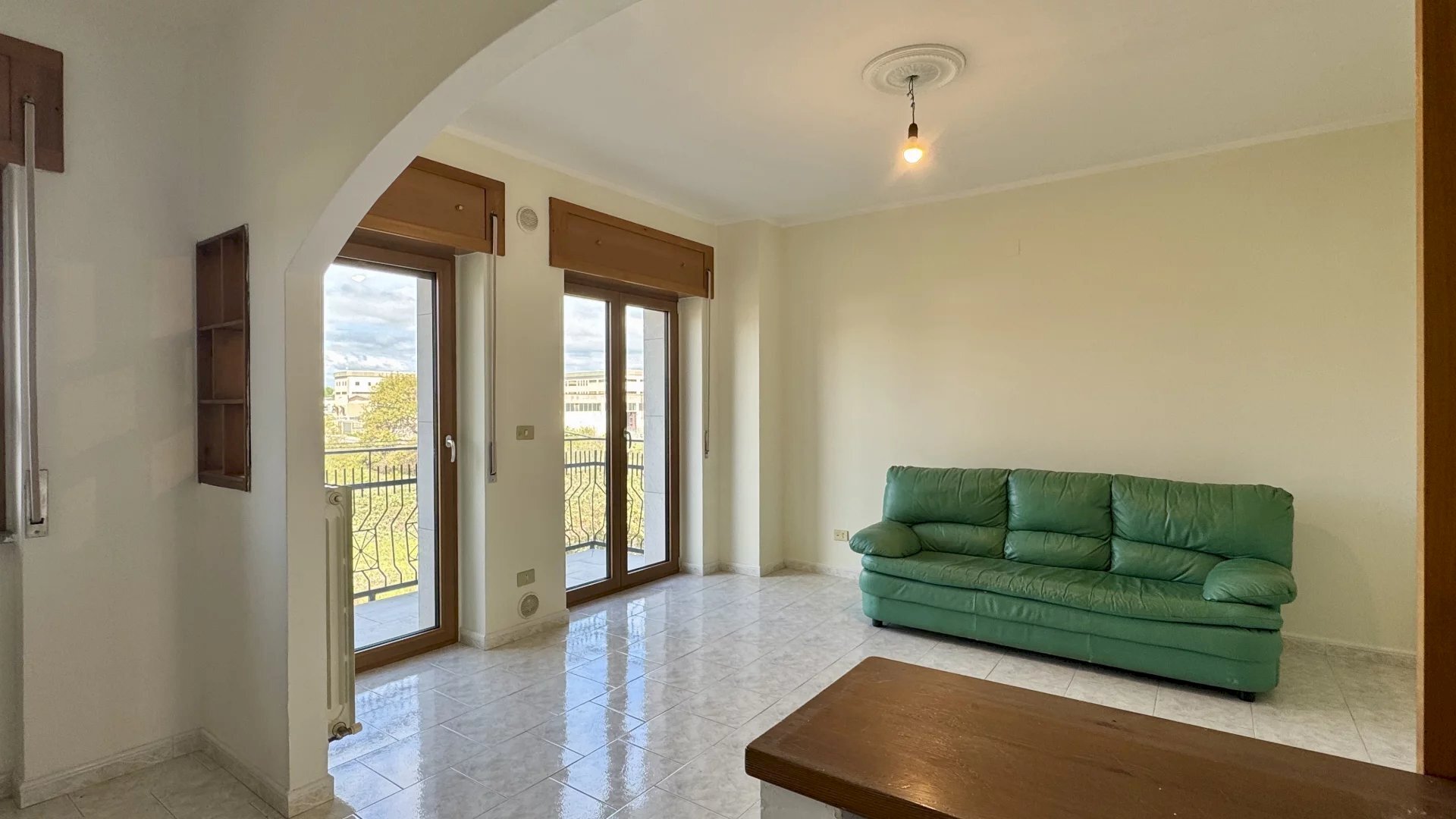 Four-room apartment Via Parisi, Mangone - photo 1