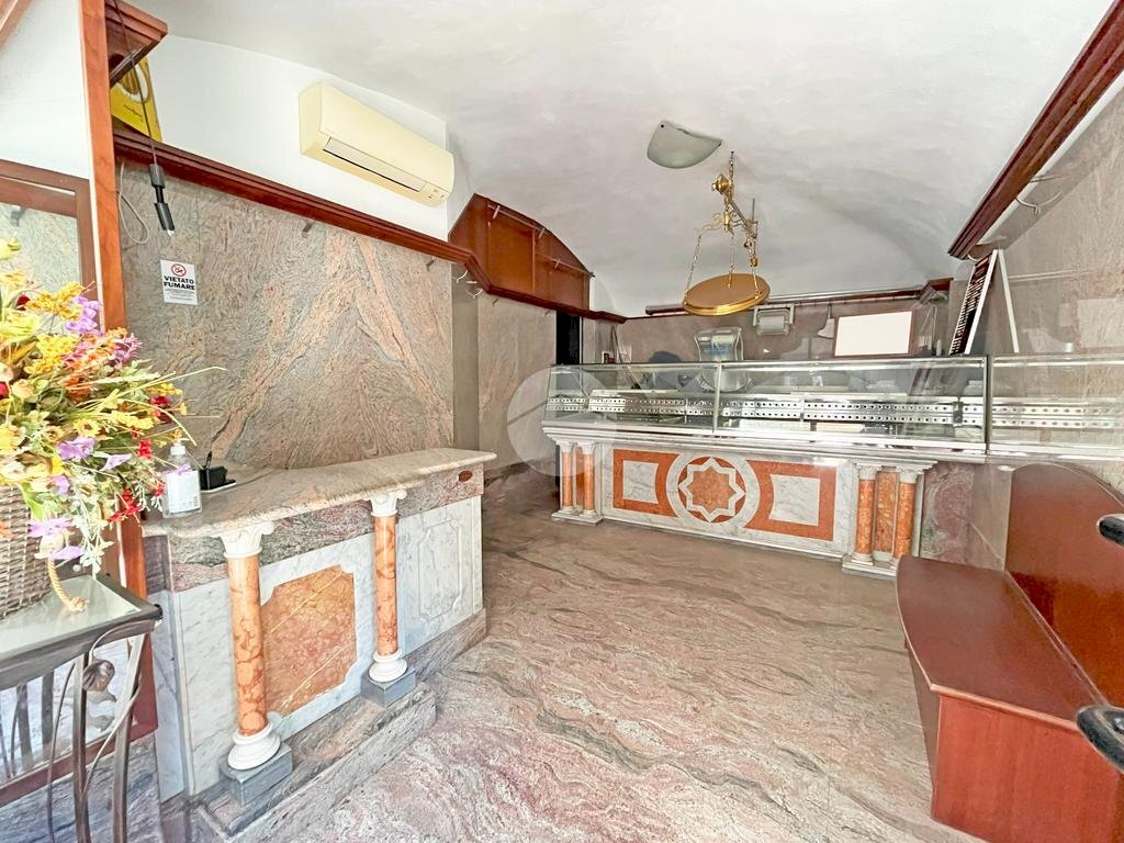 Shop Via Silvio Pellico, Pinerolo - photo 2