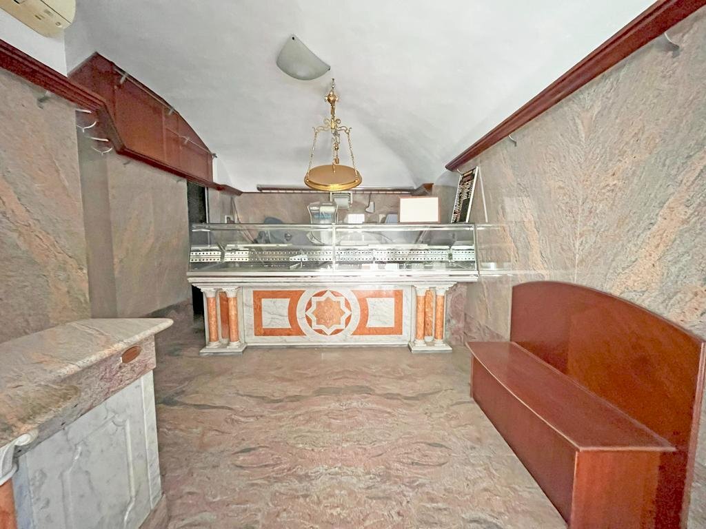 Shop Via Silvio Pellico, Pinerolo - photo 1