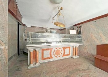 Shop Via Silvio Pellico, Pinerolo - photo 3