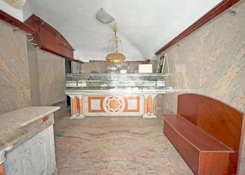 Shop Via Silvio Pellico, Pinerolo - photo 1