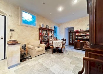 Appartamento Via Mazzini, Sarzana - foto 1