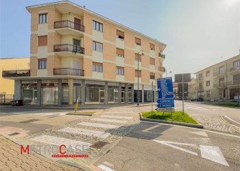 Shop Montà - photo 1