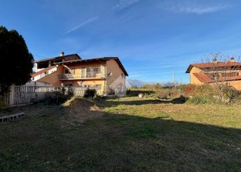 Semi-detached house Borgata S. Giuseppe, Favria - photo 1