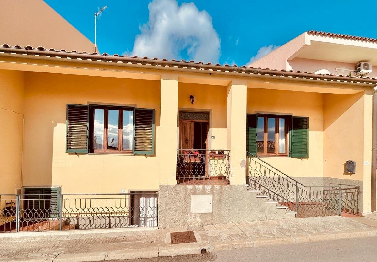 Semi-detached house Palau - photo 1