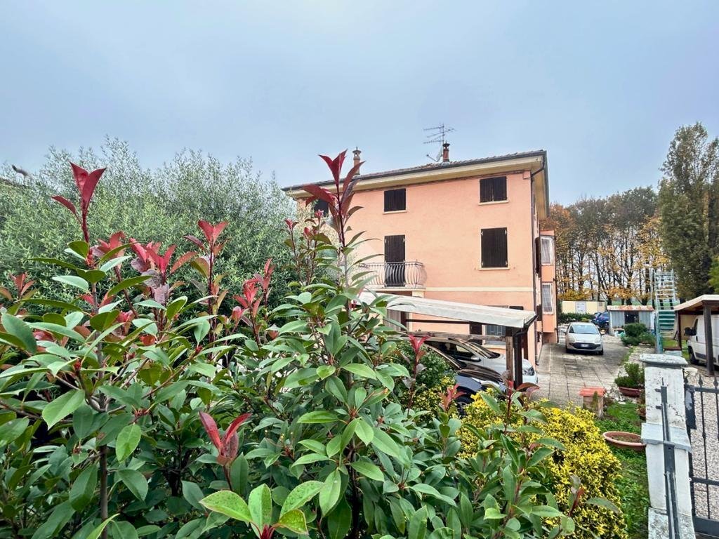 Four-room apartment Via Prov. Inferiore, Molinella - photo 2
