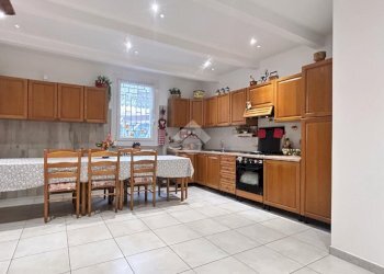 Four-room apartment Via Prov. Inferiore, Molinella - photo 15