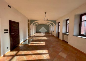 Casa indipendente Via Camillo Benso Conte di Cavour, San Giorgio Canavese - foto 2