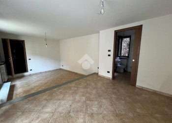 Office Via Capitano Moggio, Revello - photo 3