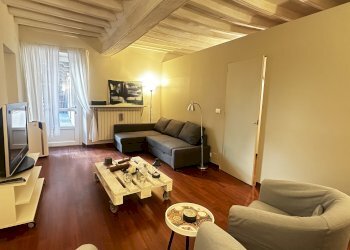 Salone - Bilocale via Santa Croce, 2, Torino (zona Centro) - foto 1