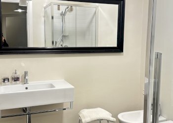 Bagno - Bilocale via Santa Croce, 2, Torino (zona Centro) - foto 10