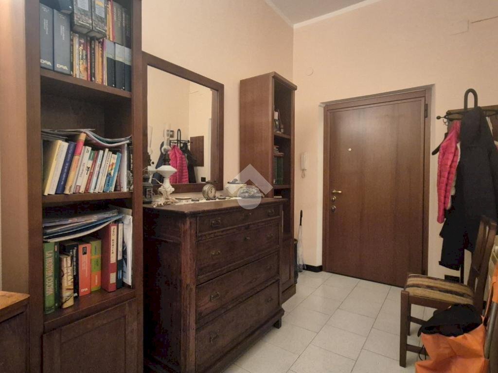 Four-room apartment Via del Piano, Genova (neighborhood Marassi) - photo 3