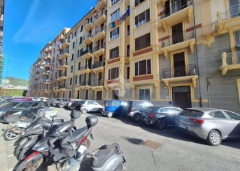 Bilocale Via Gaetano Donizetti, Savona (zona Fornaci) - foto 5