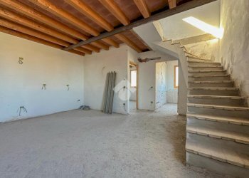 Porzione di casa Strada Ugozzolo, Parma (zona Ravadese) - foto 3